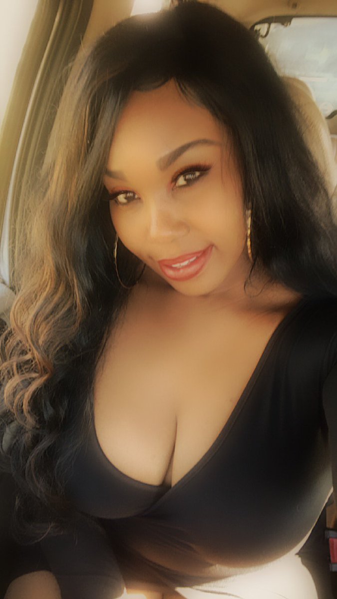 dthisisme's tweet photo. Bye twitter y’all follow me on ig @nailz_by_dee  #instagramdown 😛 https://t.co/Bp5VcIONVU