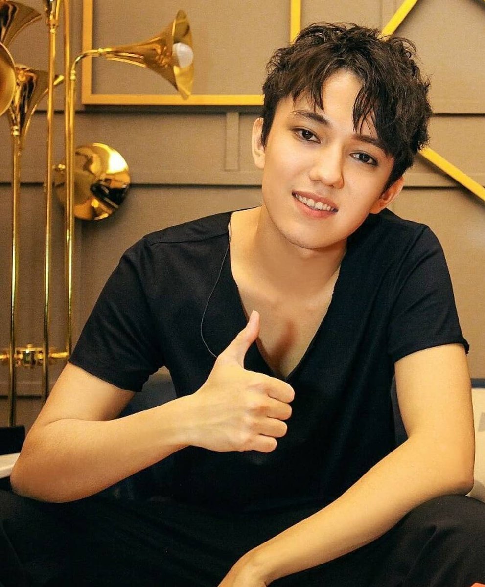 iUImahK5eRnHQMy's tweet photo. @WorldsBestCBS #TWBDimash #WordlsBest Dimash! Winner! https://t.co/8wYBeBC3Rb