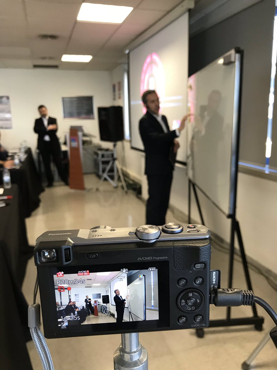 ¿Qué es el #ValueChain? Pep Bordonada (Area Manager Zona Este de Rittal), explicando como <a href="/EPLAN_ES/">EPLAN ES</a> y <a href="/Rittal_ES/">Rittal ES</a> podemos ayudaros a aportar valor a vuestras empresas con datos consistentes, optimización de procesos e interconexión de información entre departamentos.