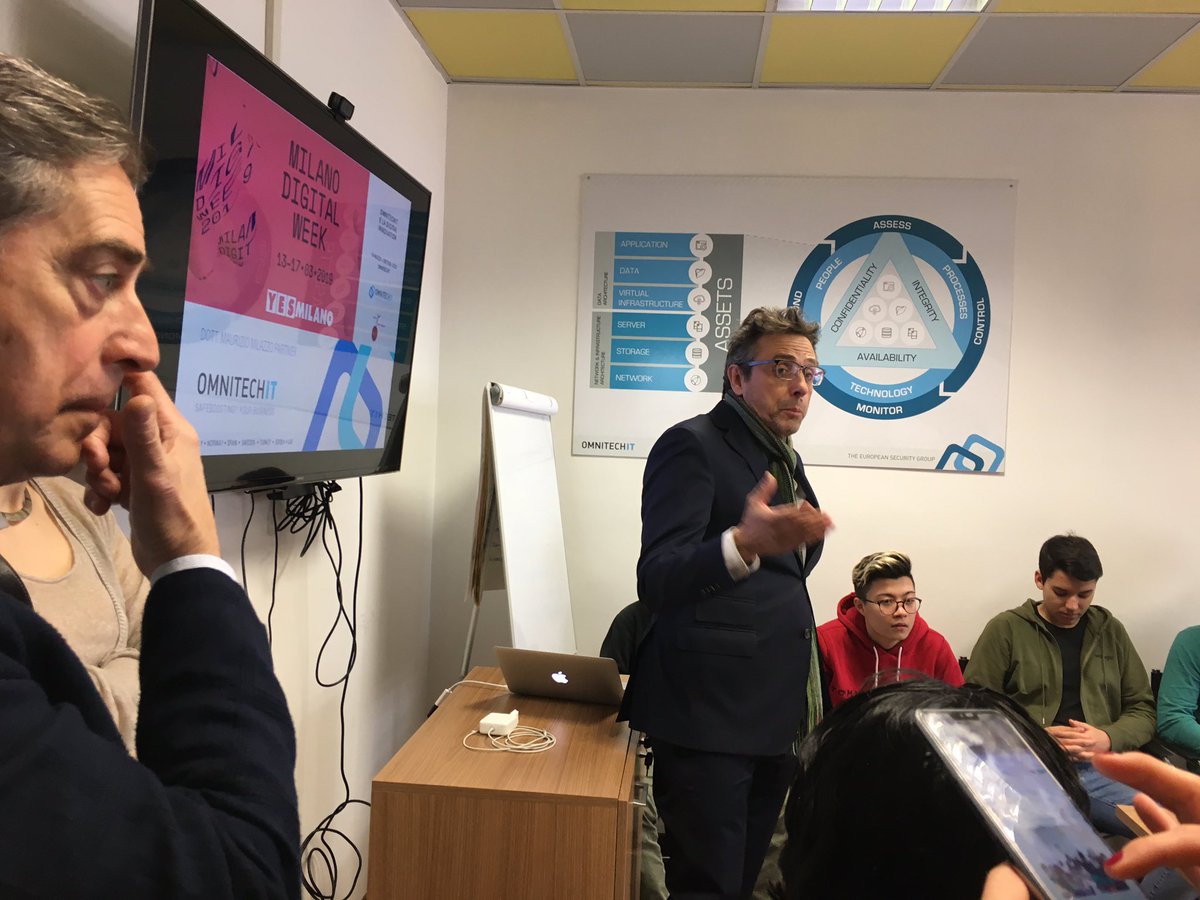 CelaniSilvia's tweet image. #MilanoDigitalWeek @omnitechit gli studenti protagonisti per l’apprendimento delle #competenzedigitali . Parliamo di #iot di #security e #IntelligenzaArtificiale @MaurizioMilazzo @Nicotra62