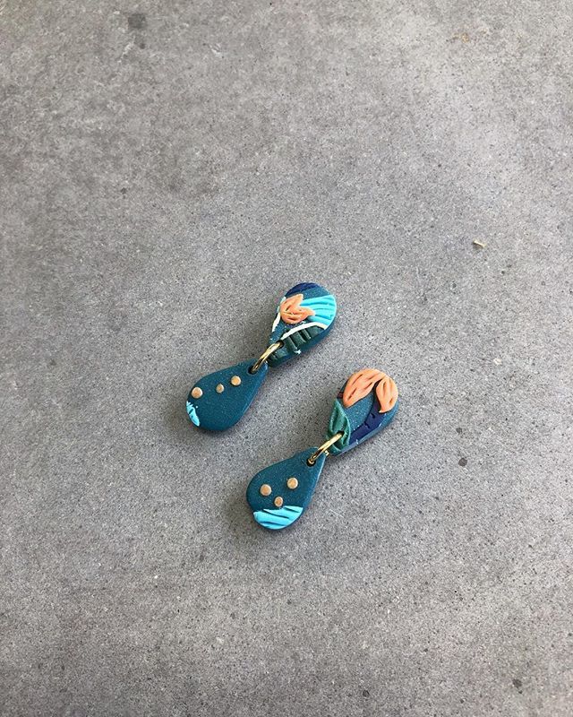 animal_that's tweet photo. Small and elegant, for a little hint of awesome. Tonight at 8 pm! https://t.co/FlJuwGkJOq https://t.co/5cZGt5r2w7