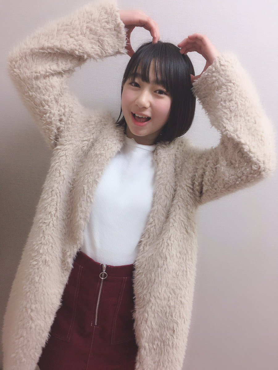 kuki_naho's tweet photo. 最近おしゃれとか言われるけど、9割しまむらさん
しまむらさんに感謝だな〜って

いよいよ明後日です🙌
会いに来てくれるかな？💓

Chu→Boh学園2018年度卒業記念サイン会 （神保町）
2019年03月16日（土）12:00～
書泉グランデ7Fにて
詳細☞https://t.co/0vvAPrTDea
只今書泉グランデBFで参加券配付中 https://t.co/saw07Gie9m