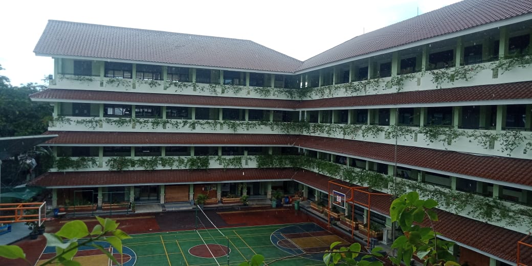 Masjid SMAN 55 Jakarta, Sumber foto : Falbya MIPA XI-B ... MPK/OSIS SMAN 55 membuka donasi untuk acara SNAPFEST silahkan hubungi :

📲 087784916611 Melvyn (WA)
📲 087789912768 Febriana (WA)