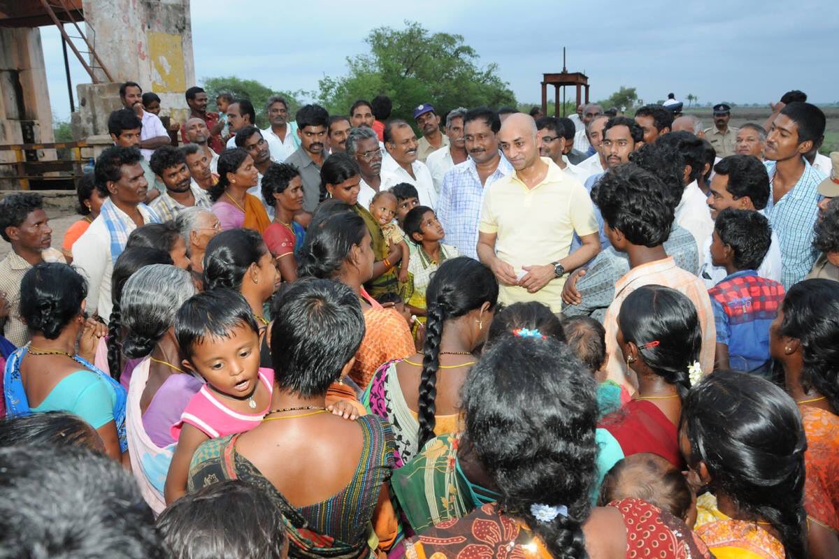 tdp_support's tweet image. #jaydev రాష్ట్రప్రభుత్వం అందించే అనేక సంక్షేమ కార్యక్రమాలకు తోడు ,చేపట్టిన కొన్ని కార్యక్రమాలు.. 
&amp;gt; 25.5 కోట్ల తో, త్రాగు నీటి ఏర్పాటు, సీసీ రోడ్లు , డ్రైనేజీ
&amp;gt; 2 కోట్ల తో ప్రాధిమిక ఆరోగ్యం
&amp;gt; 50 లక్షల తో విద్య,
&amp;gt; 2 కోట్ల తో బడుగు , బ్యాక్ బోన్ వర్గాలు కు సహాయం..#VoteForCycle