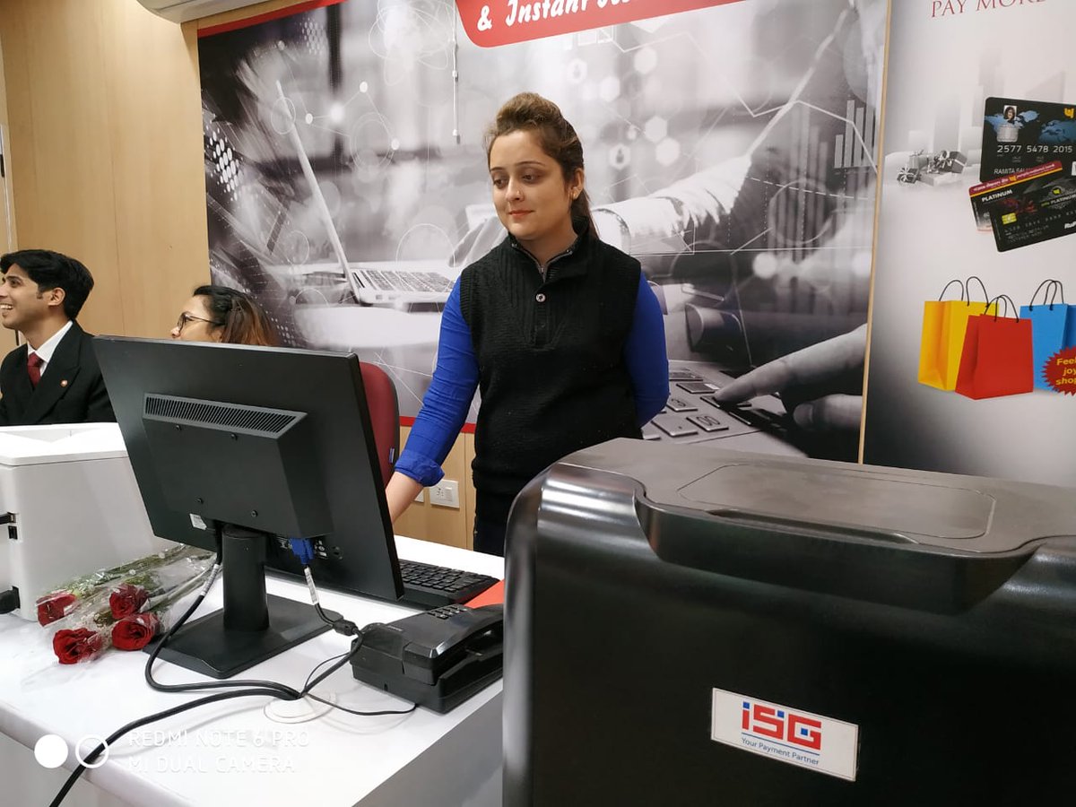 ISG_Payments's tweet image. ISG Inaugurating Instant Card issuance machine! at Punjab National Bank! Now banking is not only easy but faster than before!

#banking #InstantCards #FastBanking