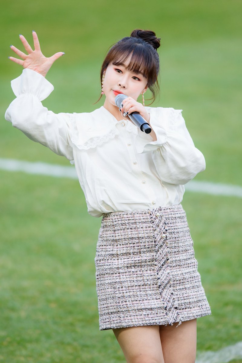 gallrof-Lovelyz tweet media