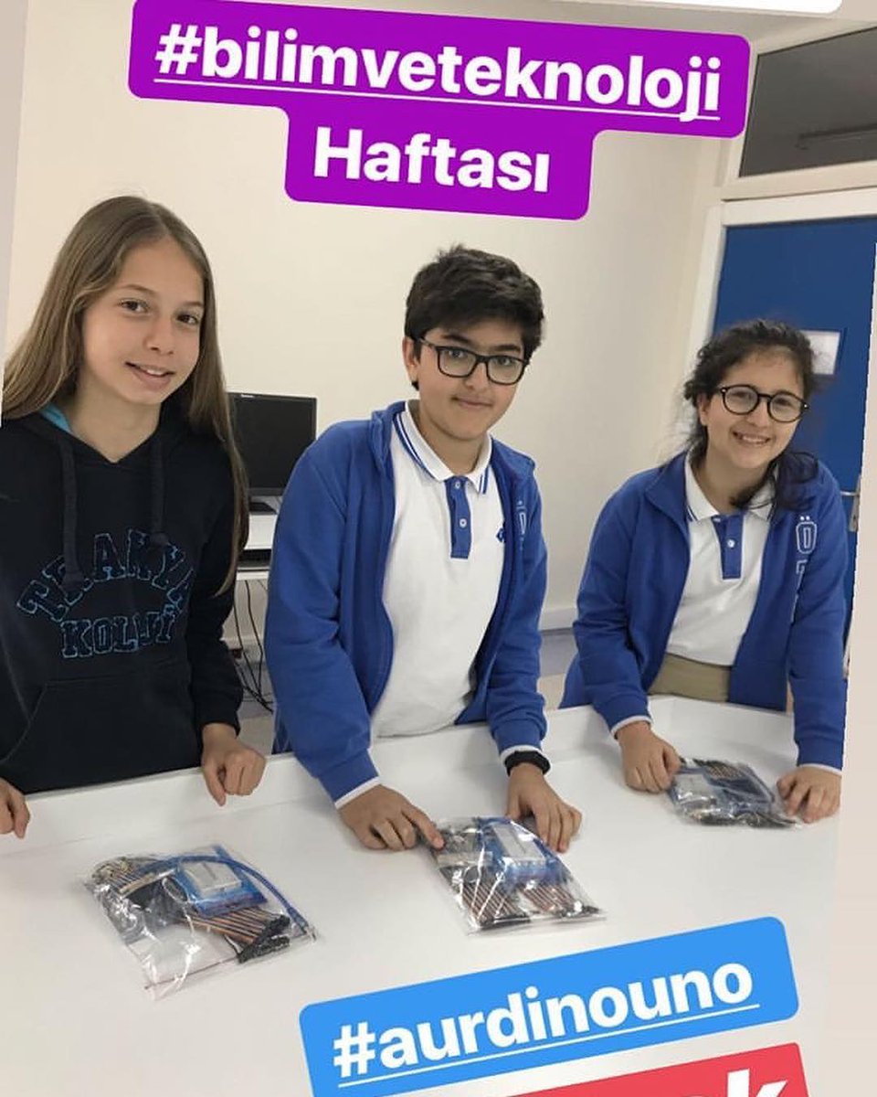 trakya_koleji's tweet image. Robotrak Robotik ve Kodlama Akademimizde Ortaokul öğrencilerimiz; Bilim ve Teknoloji Haftasını Arduino Devre setleri ile yapacakları yeni projeleri planlayarak ve arduino kartlarını inceleyerek kutladılar.. #bilimveteknolojihaftası #robotrak #arduino #teknoloji #robotikkodlama