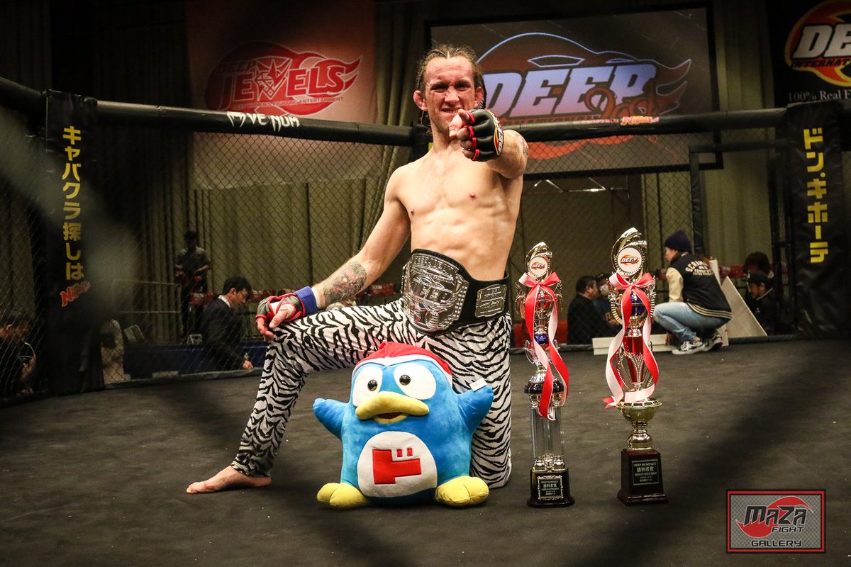 mazafight_japan's tweet photo. 3/9(土)開催の「DEEP88」のギャラリーをアップしました!
フリーフォトアルバムとなっていますので是非ご覧ください!!
CLICK HERE: https://t.co/YJ6MvMCmle
@DEEPChannel1 @sigeru_saeki #deep #deep88 #MMA #JMMA https://t.co/ZwXTkh68iA