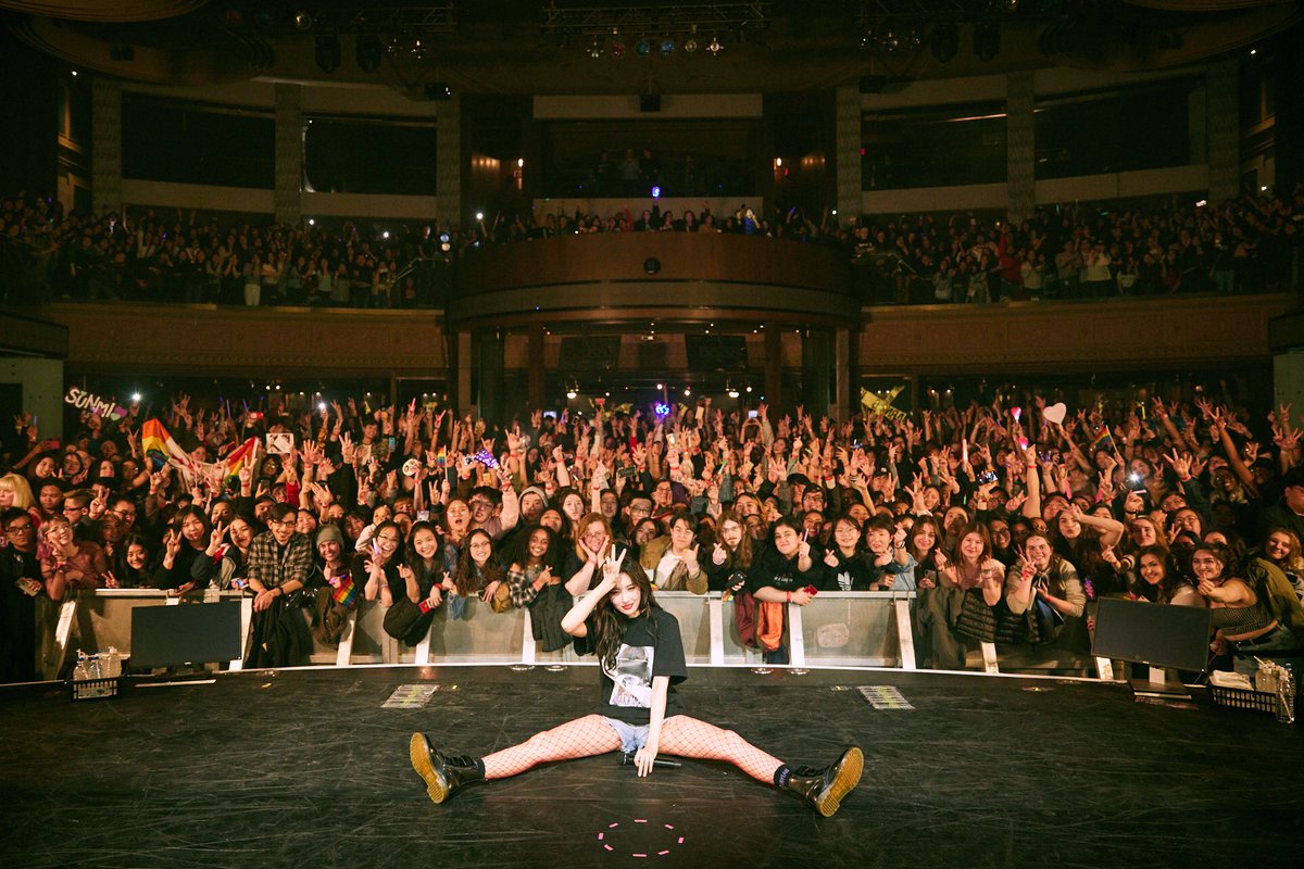 miyaohyeah's tweet photo. #Calgary
#Sunmi1stWorldtour
#WARNING
#SUNMI https://t.co/1qdc8ulxwY