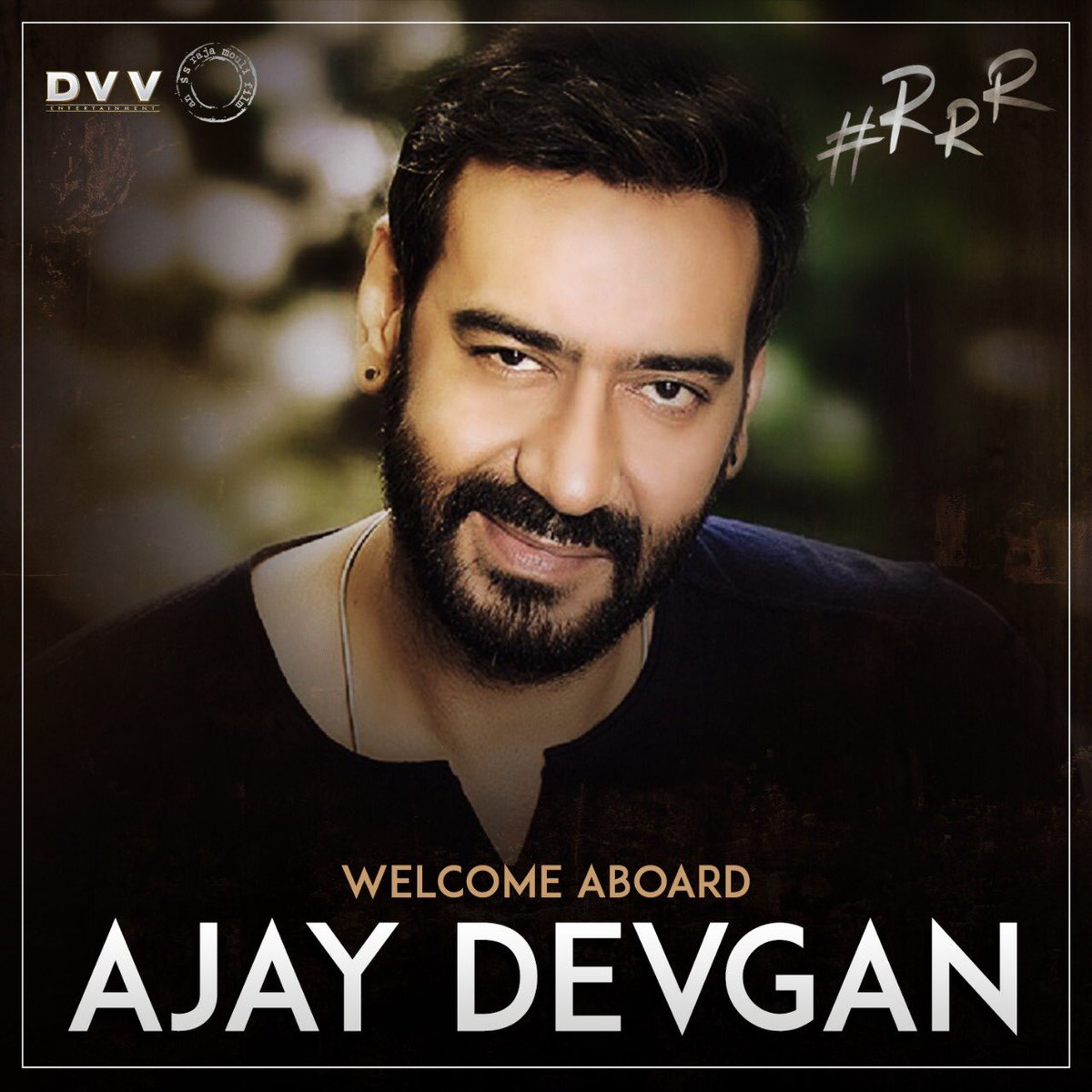 RRRMovie's tweet photo. .@ajaydevgn Sir, we are grateful to have you on the board. It's a pleasure that you play a prominent role in the film. Can't wait!
#RRRPressMeet #RRR 

@ssrajamouli @tarak9999 #RamCharan @dvvmovies @RRRMovie https://t.co/Mz1Y3wsDxp