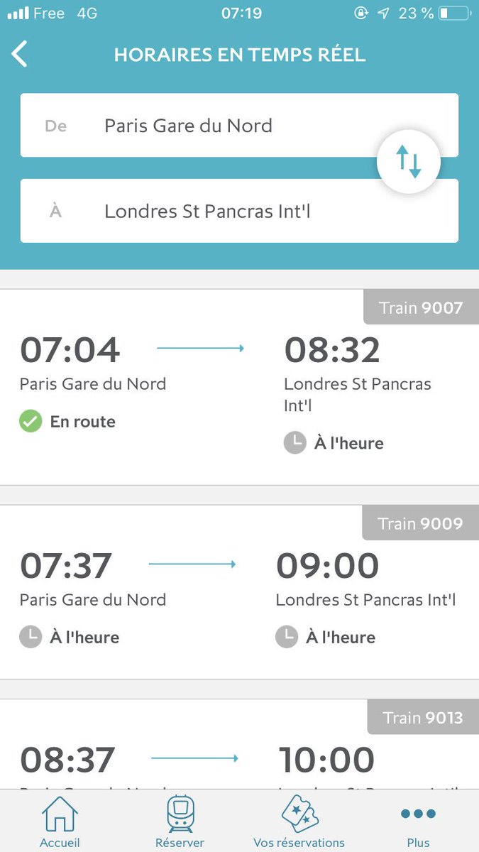 ptitpoiss's tweet photo. Oups @eurostarfr, je crois que l’appli bug... il y a encore beaucoup de monde sur le quai, le train est annoncé avec 1h de retard, les agents parlent de 3h et pour vous il roule... ... oups... https://t.co/cf4eexHVWO