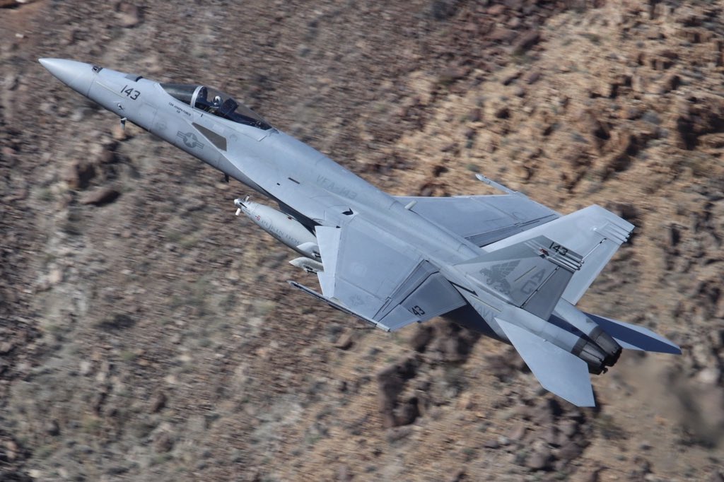 A VFA-143 Pukin Dogs Super tearing through #StarWarsCanyon #FA18E #SuperHornet