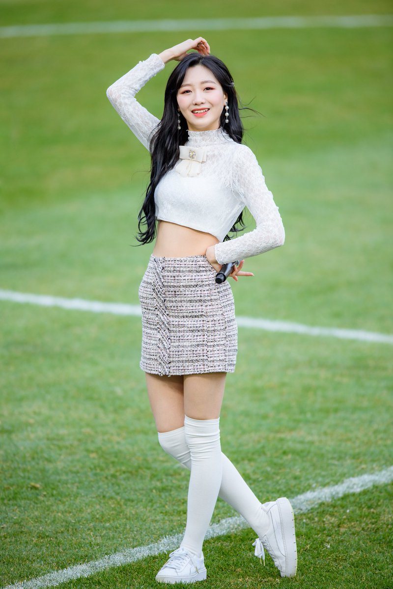 gallrof-Lovelyz tweet media