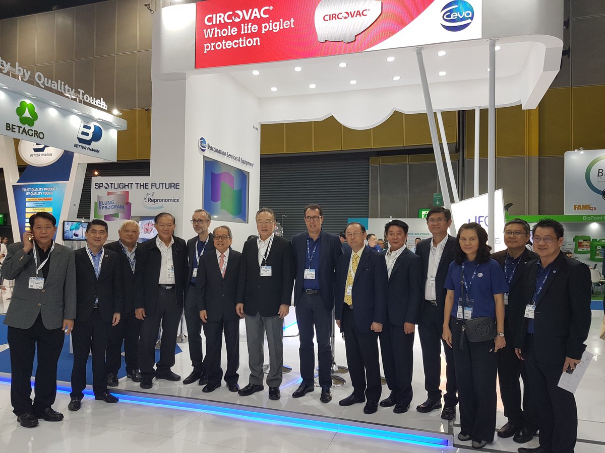 PoultryCeva's tweet photo. We were honored to welcome the CEO of CP GROUP and his team @pr_CP on the Ceva booth today at #VIVAvia, showing great interest in our innovative #hatchery equipment.
#CtheFuture #OneCeva #Cevapoultry https://t.co/8PMAmKRM6Z