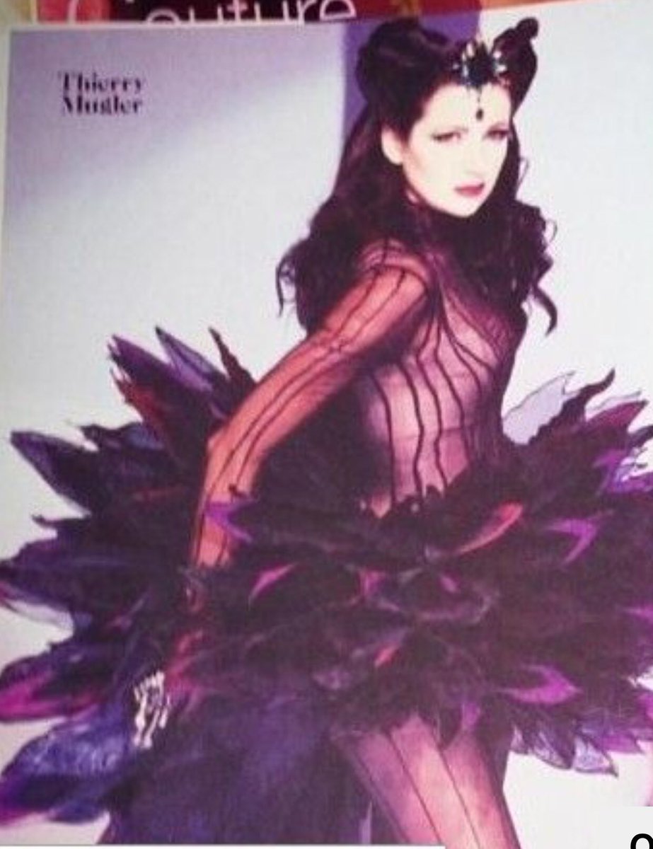 rxtnxlxrxs's tweet photo. Koan and Thierry Mugler https://t.co/JaEVH0Ynbv