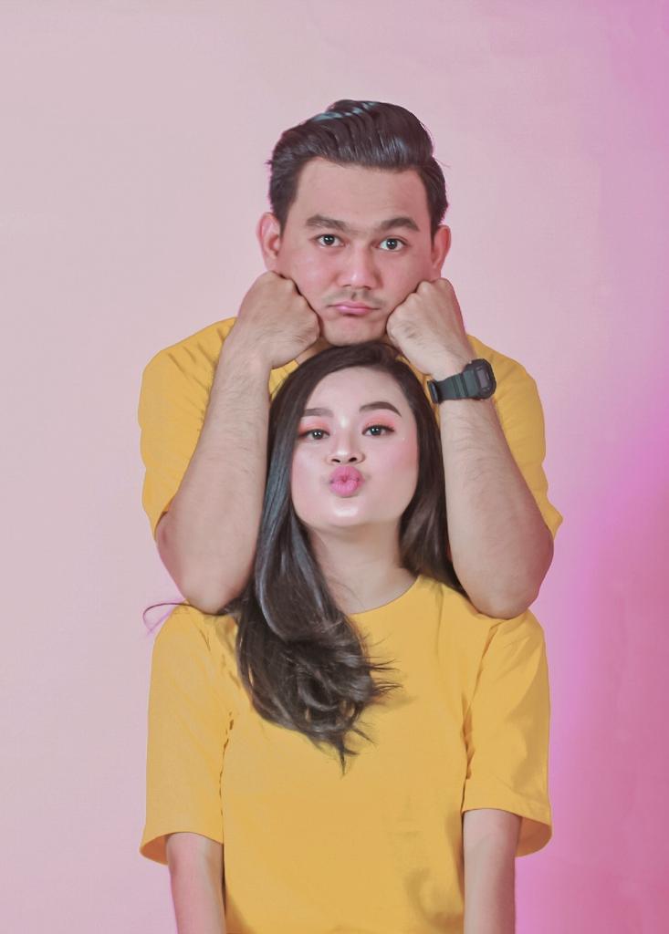 tiaraayu's tweet photo. Happy anniversary 102 bulan @addopriawan . Bulan besok kita udah ga ngucapin tiap tgl 14 lagi ya . Makasih udah jadi pacar yg terbaik selama kurang lebih 9 thn ini . Semoga diperlancar ya syg untuk kedepannya . love u calon suami 💕
14/09/2010 https://t.co/AJgpUqDN94