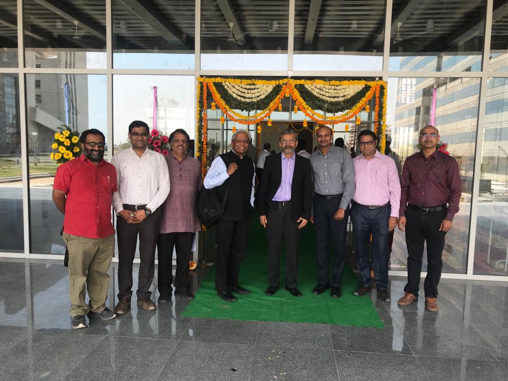 IITHyderabad's tweet photo. Prof K VijayRaghavan,Principal Scientific Adviser, Govt of India, inaugurates Academic Block B of #IITHyderabad in presence of Prof UB Desai, Director @IITHyderabad It has nearly 30 research labs &amp; 4 conferencing facilities

@kvijayraghavan @PrakashJavdekar @HRDMinistry @IndiaDST https://t.co/s8U1P1V8cG