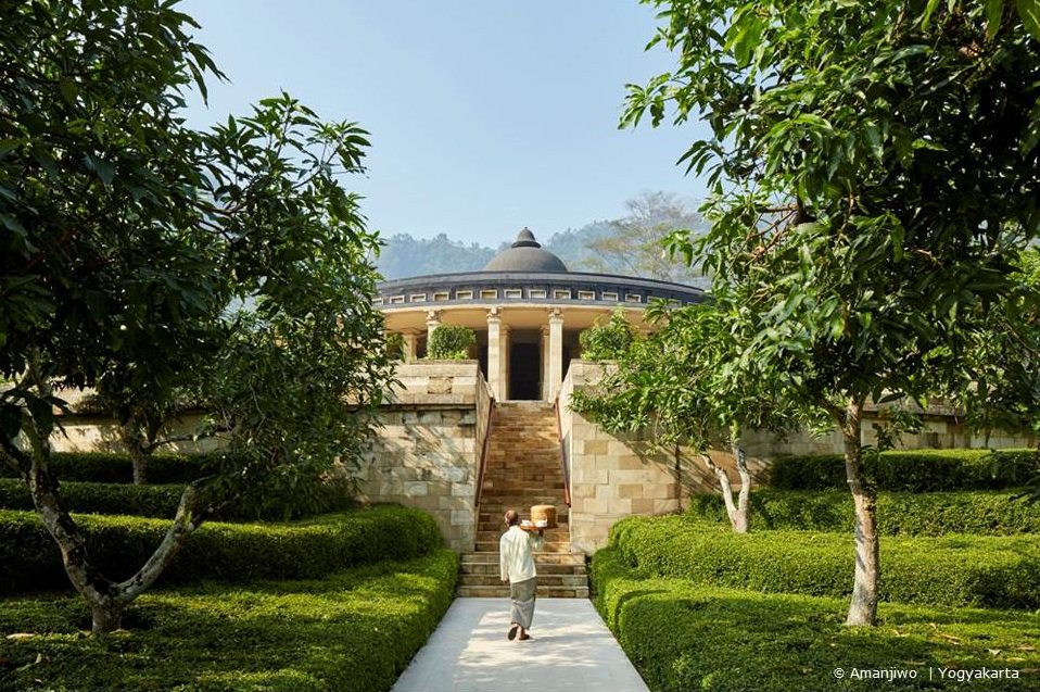 AsianTrailsLtd's tweet photo. Surrounded by abundant tropical rainforest and rice terraces, #Amanjiwo overlooks the iconic #Borobudur Temple – from which it draws its inspiration. Go on our #ExquisiteExperiences of culinary proportions with #AsianTrails and @Amanresorts. https://t.co/vrHkztPhFG https://t.co/x2gbaGr1cx