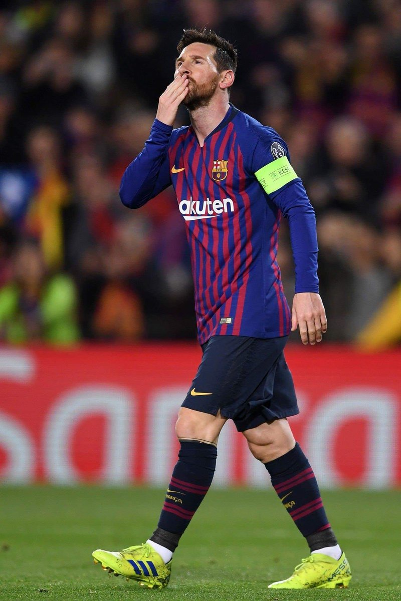 BongumenziR's tweet photo. Christiano Ronaldo may be the goat but Messi is a whole animal kingdom 
#Factx📠📠📠📠 https://t.co/IKYTByix24