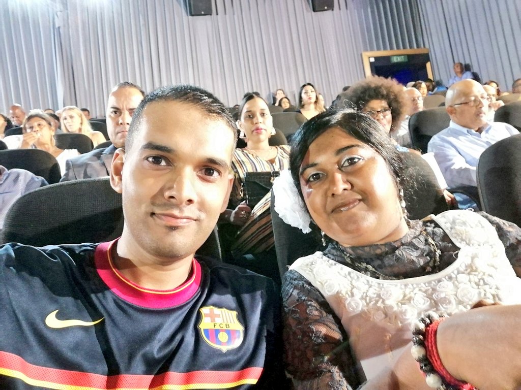 NishyWezSyd's tweet photo. @SUNCOASTDurban @deependmovie @SUNCOASTDurban #DeepEndMovie This movie was phenomenal, can't wait to see it again on Friday... #LocalisLekker see my review below... Check it out, support local, a truly feel good movie... https://t.co/A1L2Y36w5d https://t.co/GrqYU3l58w