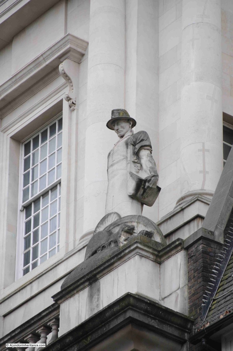 VanishedLondon's tweet image. A history of chemistry in stone at Imperial Chemicals House – Millbank explored in my blog: alondoninheritance.com/london-buildin…