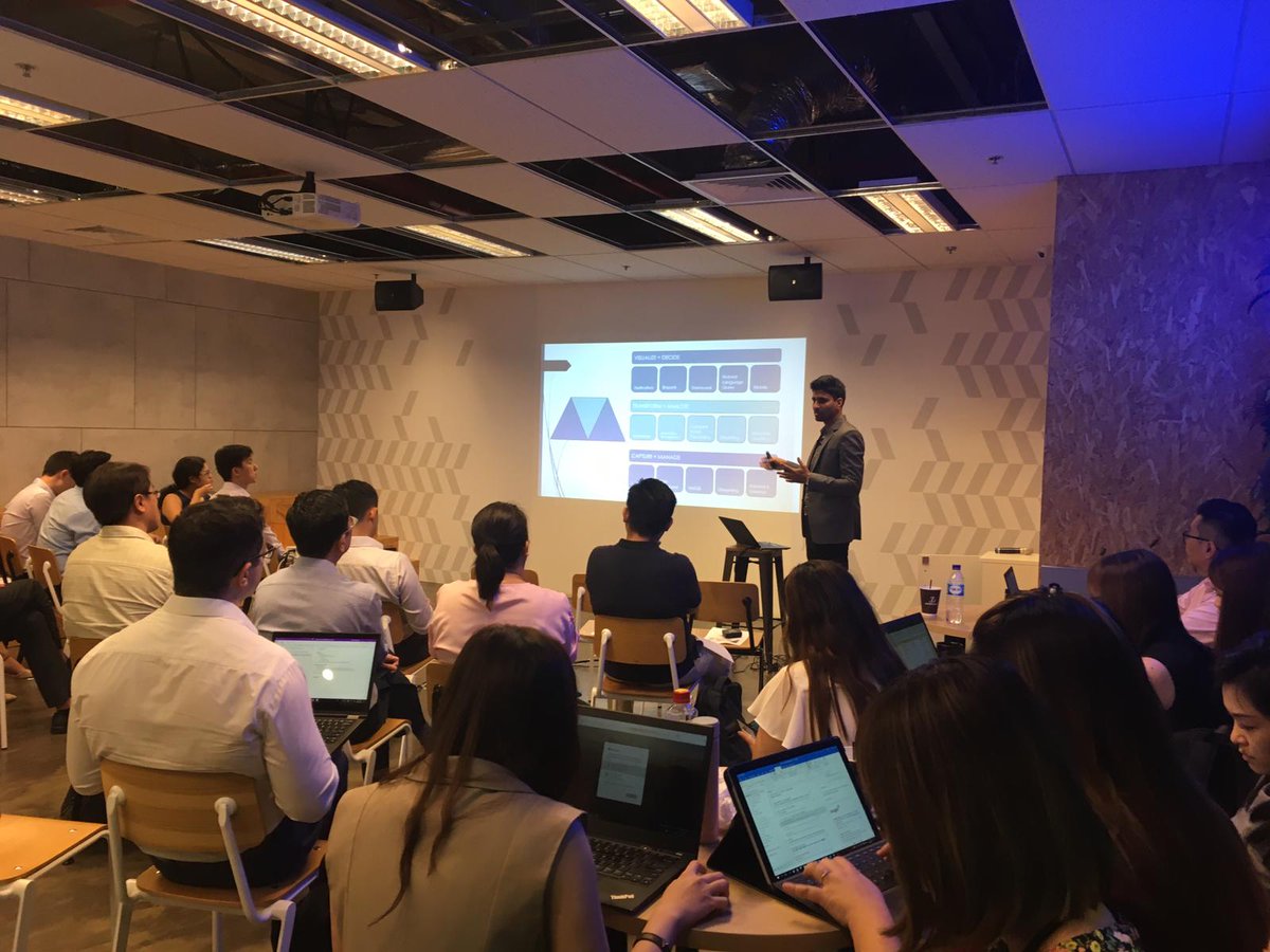 Powerupcloud's tweet photo. @Powerupcloud conducted a workshop on #Data and #AI in association with @insighttechnam in Singapore, Led by @arunbritto_m Lawrence, Business Head and Smitha Prasad, Sales Manager at Powerupcloud.
#workshop #Powerup #wellengineered #Insight #AI #data #PowerBI #Botzer https://t.co/wkSfVWSEv5