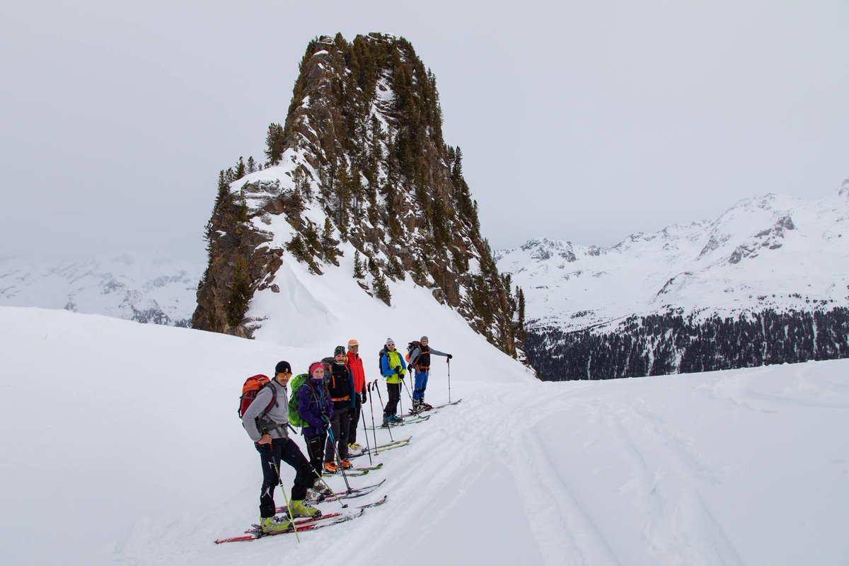 SAGTriesteCAI's tweet photo. Nel weekend 9-10.03 gli allievi del #Corso Base #SA1 della Scuola di #Scialpinismo Città di #Trieste, guidati da Roberto Valenti, sono saliti sul #Magerstein (3273 m) gruppo Vedrette di Ries
https://t.co/UfVHpUinYc
#caiSAG #montagna #trieste @CAI150 @caifvg https://t.co/oclJ9vrjmG