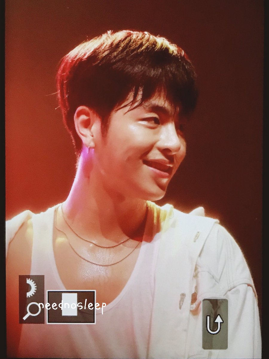 neednosleep0331's tweet photo. JUNE 190313 SXSW in Austin🇺🇸
#iKON #아이콘 #준회 #구준회
#JUNE #junhoe #具晙会 #ジュネ https://t.co/GKicJ7pIop