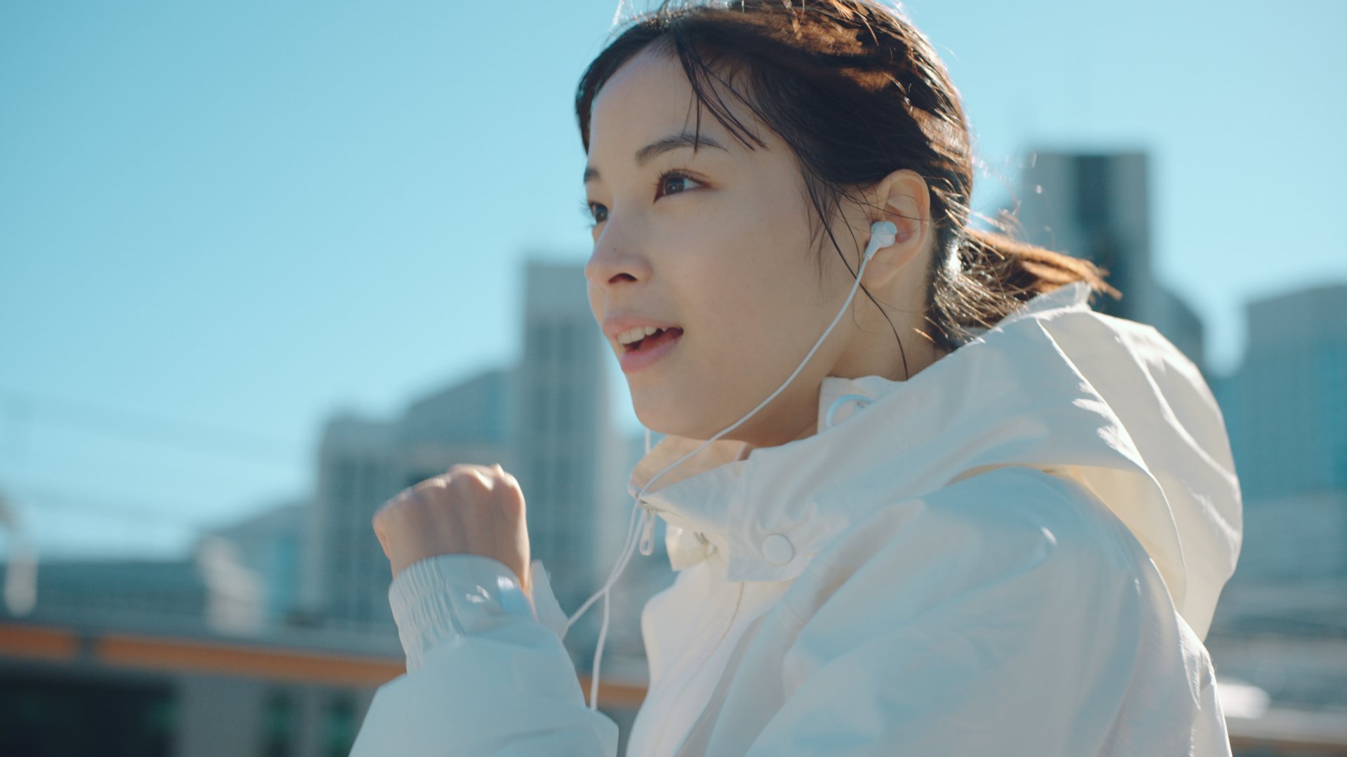 広瀬すず さん B1サイズ(横728mm×縦1030mm)非売品ポスター 【公式通販】