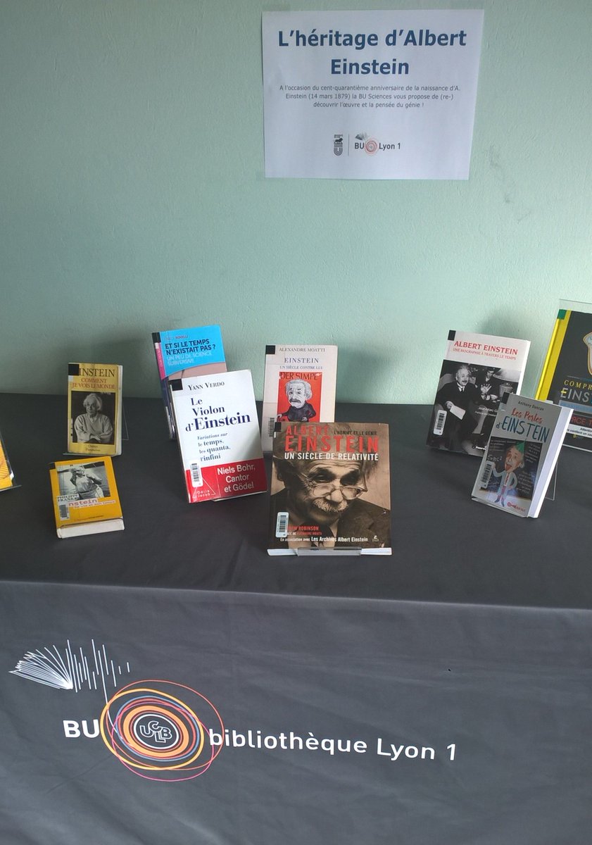 BULyon1's tweet photo. A l’occasion du cent-quarantième anniversaire de la naissance d’Albert #Einstein (14 mars 1879), la @BULyon1 vous propose de (re-)découvrir l’œuvre et la pensée du génie à travers une bibliographie choisie. 📚
RDV dans le hall de la BU Sciences ! https://t.co/0kJzdoUisr