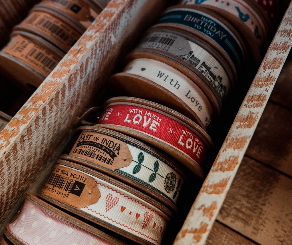 Present_Comp's tweet image. Add a touch of something special to your gift giving with some ribbon by #EastofIndia - available in lots of different styles, colours and occasions on the website! #ribbons #crafty #giftgiving #ethicalgifts #conciousconsumer