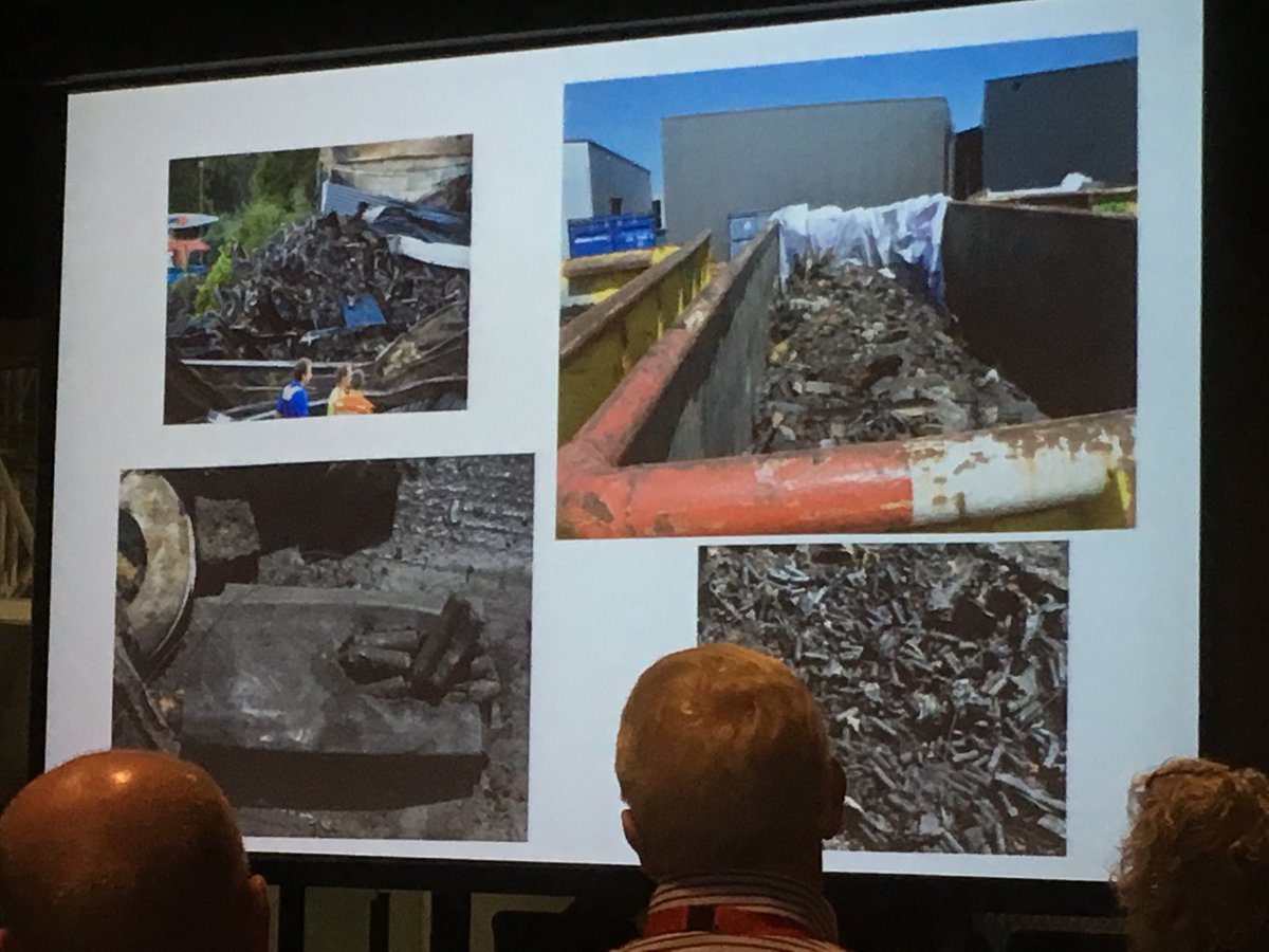 Incidentonderzoekdag ⁦@IFVtweet⁩ bij de ⁦<a href="/GelreDome/">GelreDome</a>⁩: accu’s!!!! Aan het einde 12 containers met fietsaccus. Waar zet je ze neer, wat doe je met het water, hoe lang gaat het duren, aan wie draag je het over ? Na 2 weken uit het water halen begonnen ze weer ....