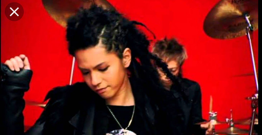 Mossa Seventh Heavenのpvが好き このくねくねhydeさんがかわいい 踊るhydeさん好き