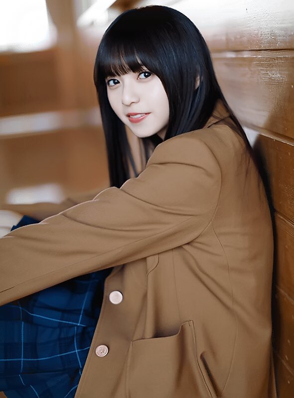 CbnAw's tweet photo. 来世は飛鳥さんに引けを取らないぐらいの美女とこんな感じでふと目があっちゃうような学校生活を送りたい。。 https://t.co/2jJ9Sczao1