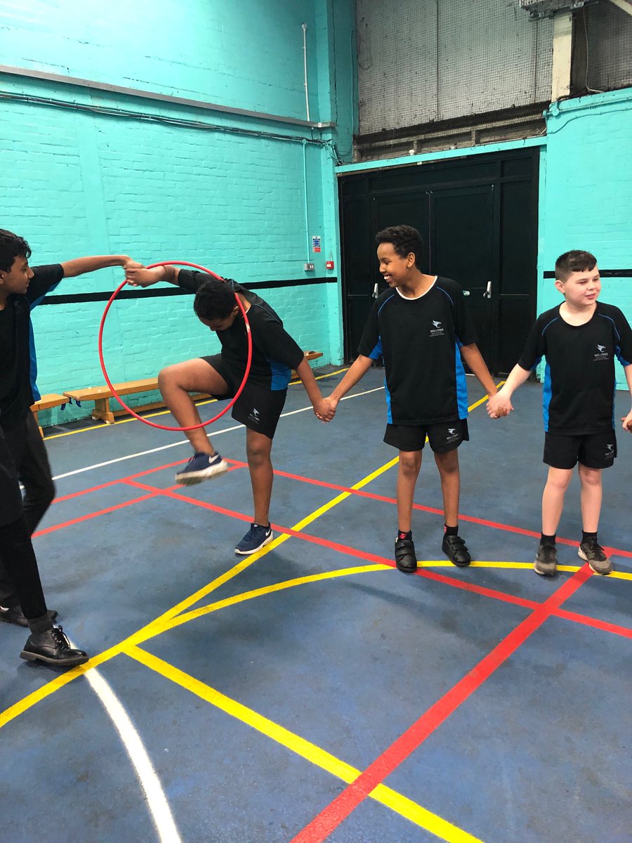 PEWillows's tweet photo. More team building games with year 7 in PE today. Guided discovery to solve problems due to the clues being given one step at a time! #heliumstick #hoopgames #tennisballspeedgame https://t.co/fmssxBRqv6