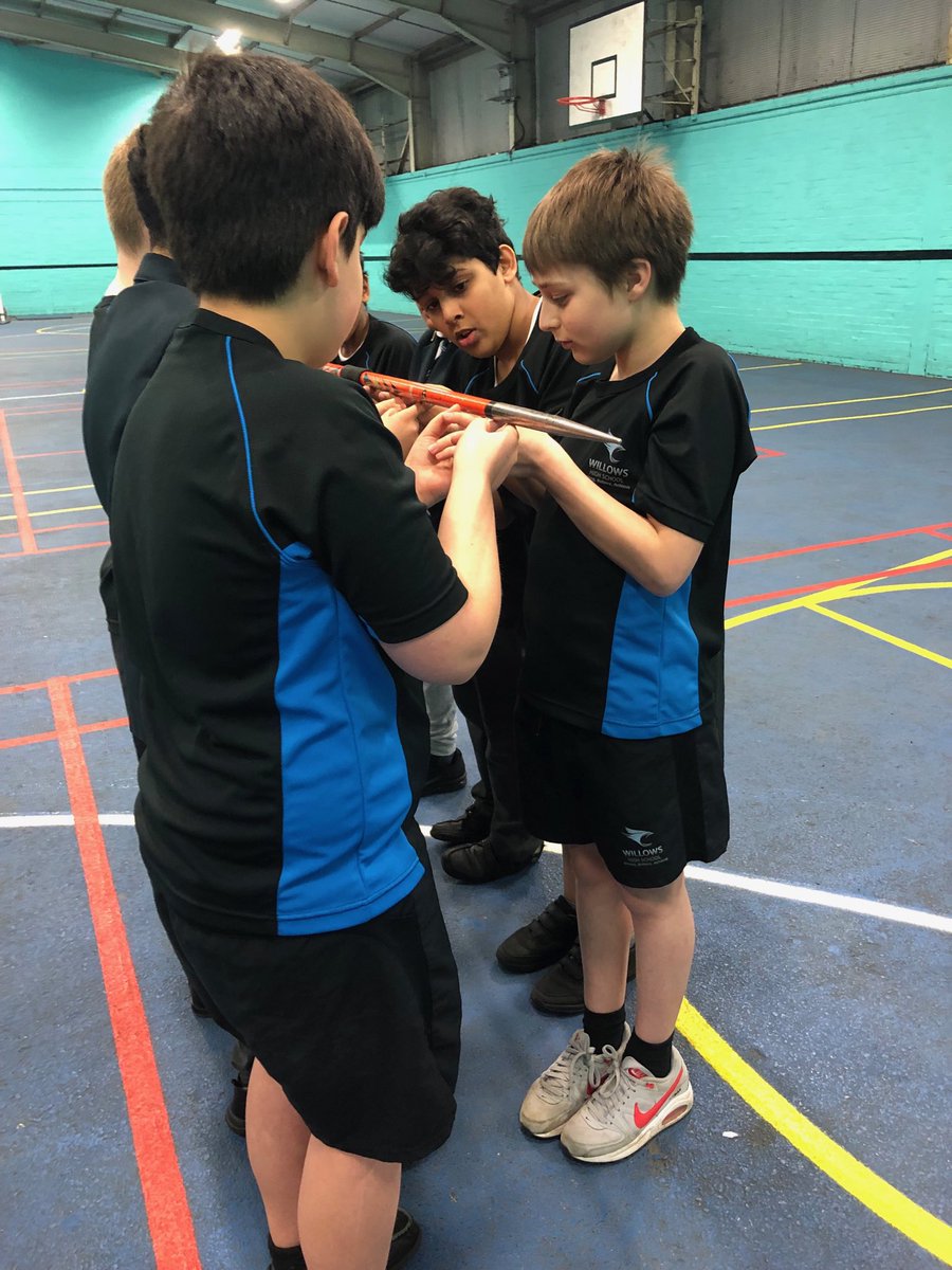 PEWillows's tweet photo. More team building games with year 7 in PE today. Guided discovery to solve problems due to the clues being given one step at a time! #heliumstick #hoopgames #tennisballspeedgame https://t.co/fmssxBRqv6