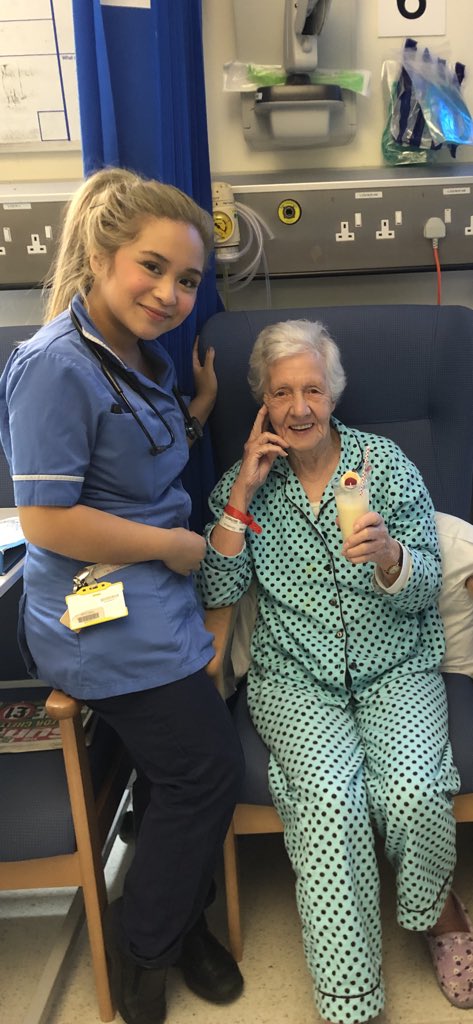 HASU_SRFT's tweet photo. Day 4 of Nutrition and Hydration week. Fruit coolers and smoothies #ThirstyThursday 🍹 https://t.co/UwliiGMjYk