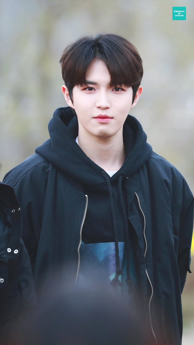 EmeraldOfChivor's tweet photo. 《HQ》190314 스윗한짼의 캔디데이
#김재환 #재환 #KimJaeHwan #jaehwan https://t.co/dMCwBrri3Q