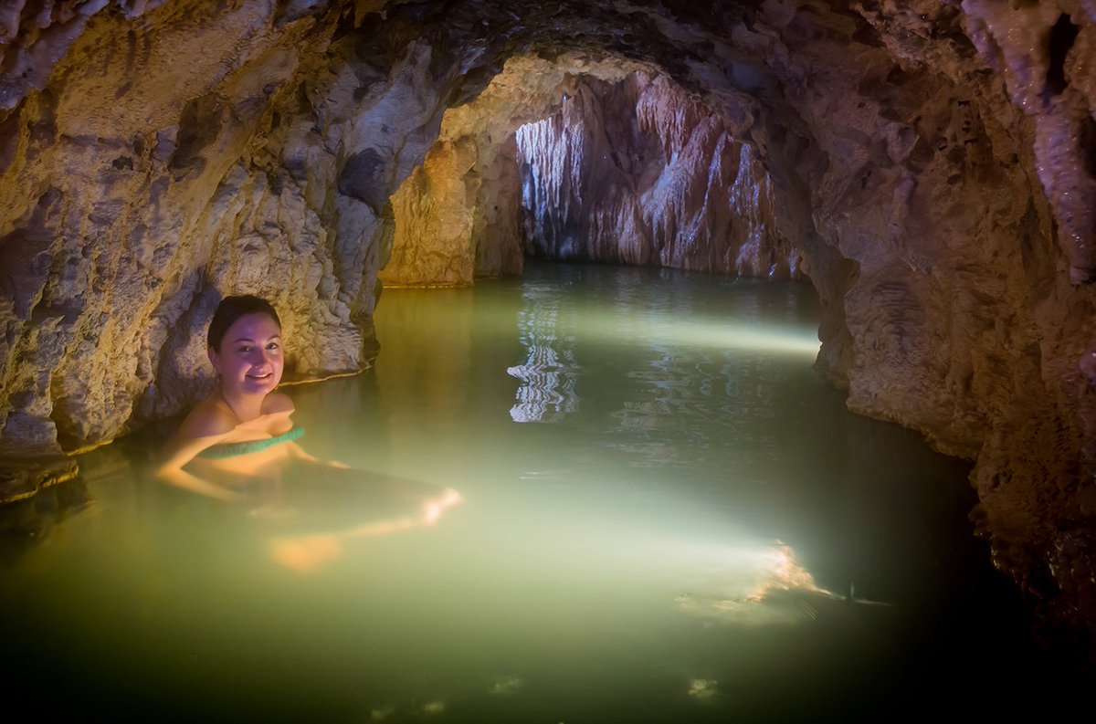 Mind, body, soul. Enter to win two nights at Ainsworth Hot Springs Resort and soak in natural mineral springs and mountain air!
ow.ly/zkd350n8rAD
.
.
.
#hotsprings #Ainsworthhotsprings #Britishcolumbia #soakersrule #romanticgetaway