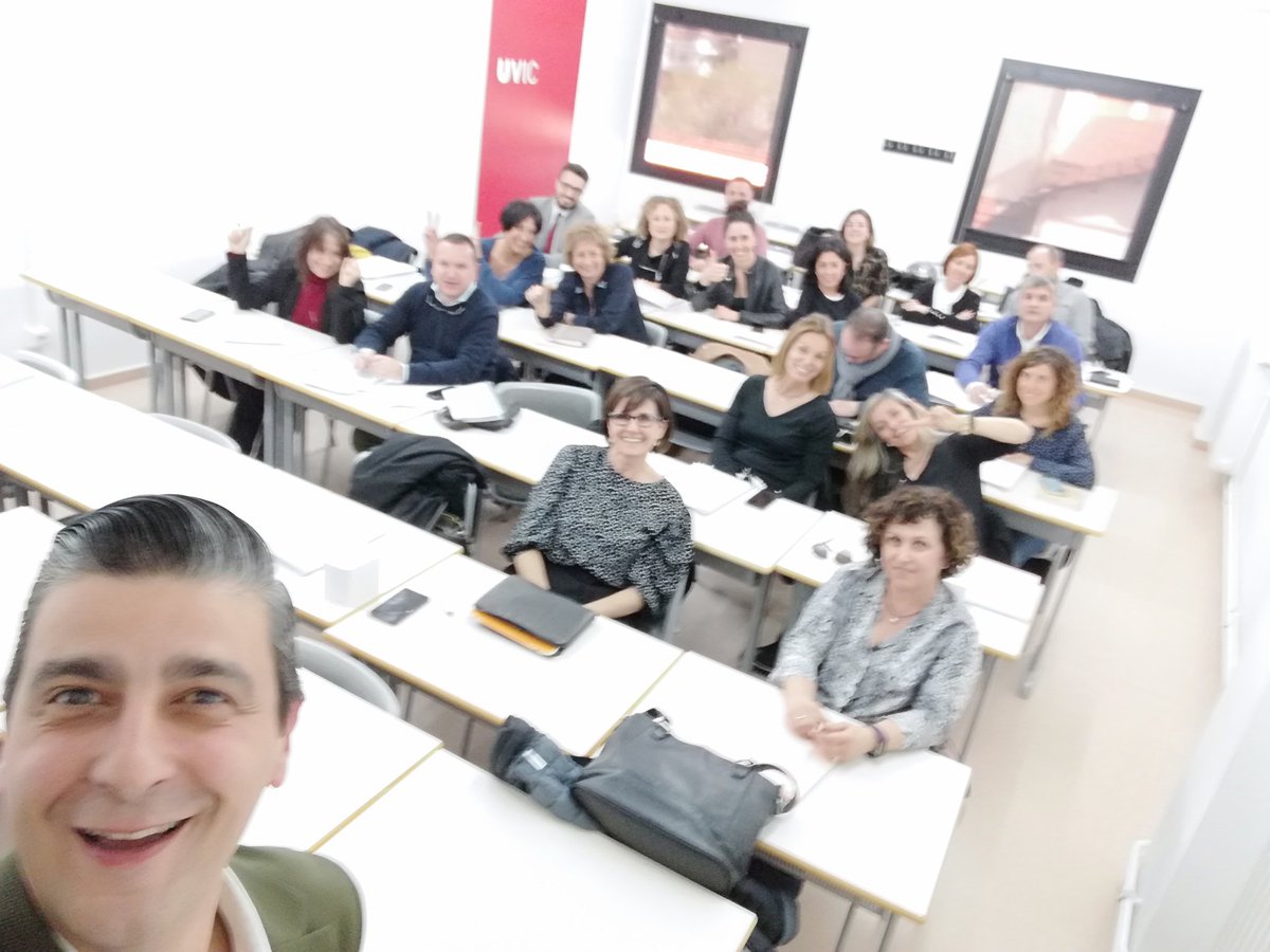 _immoscopia's tweet image. Gràcies a tots els #Apialios que avui heu participat al taller pràctic de Comunicació Online amb #immoscopia! Heu estat genials! Molta i molt bona feina tots! Som-hi!
