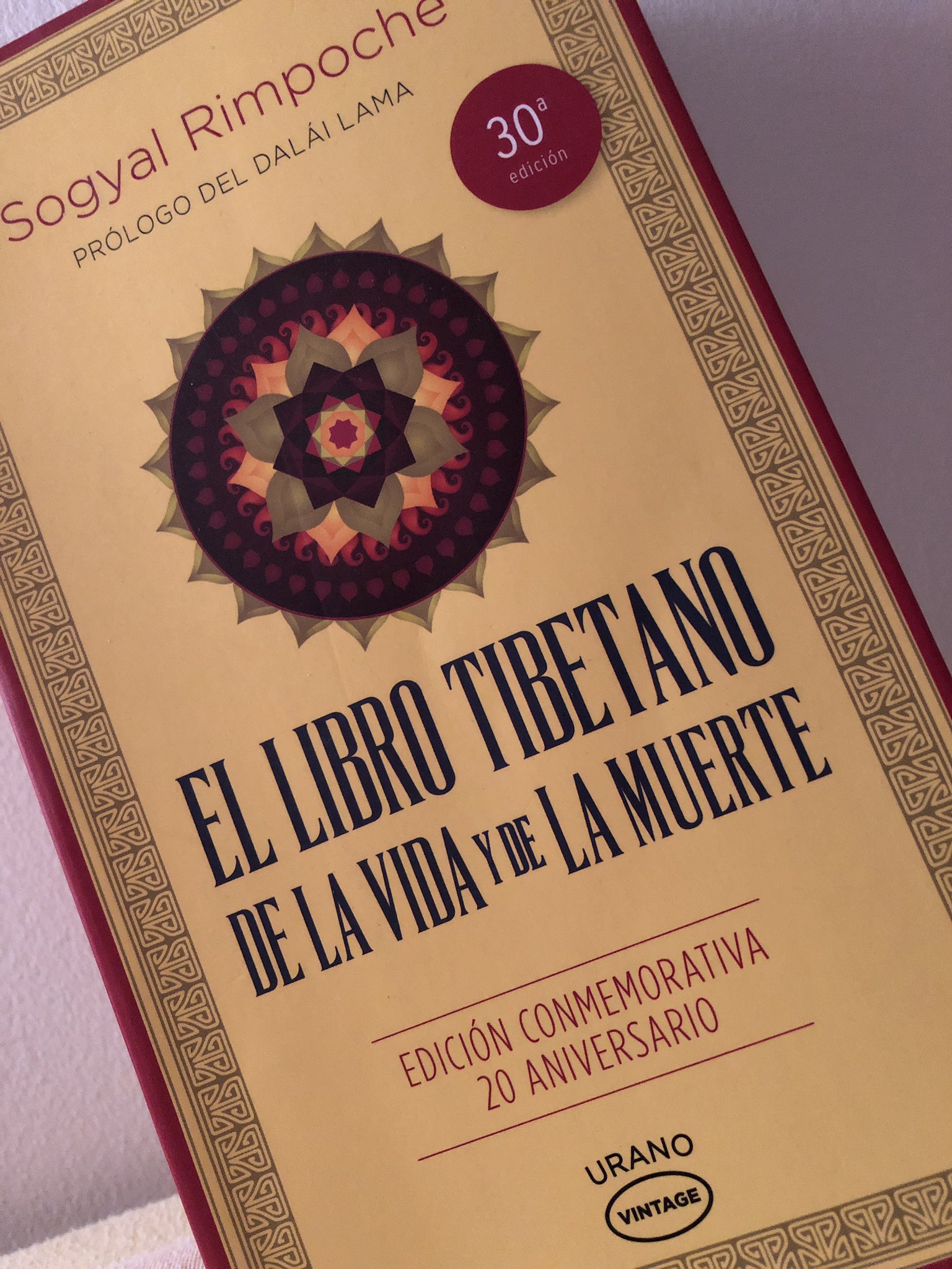 El Libro Tibetano de la Vida y de la Muerte - Sogyal Rimpoché - Urano  Vintage