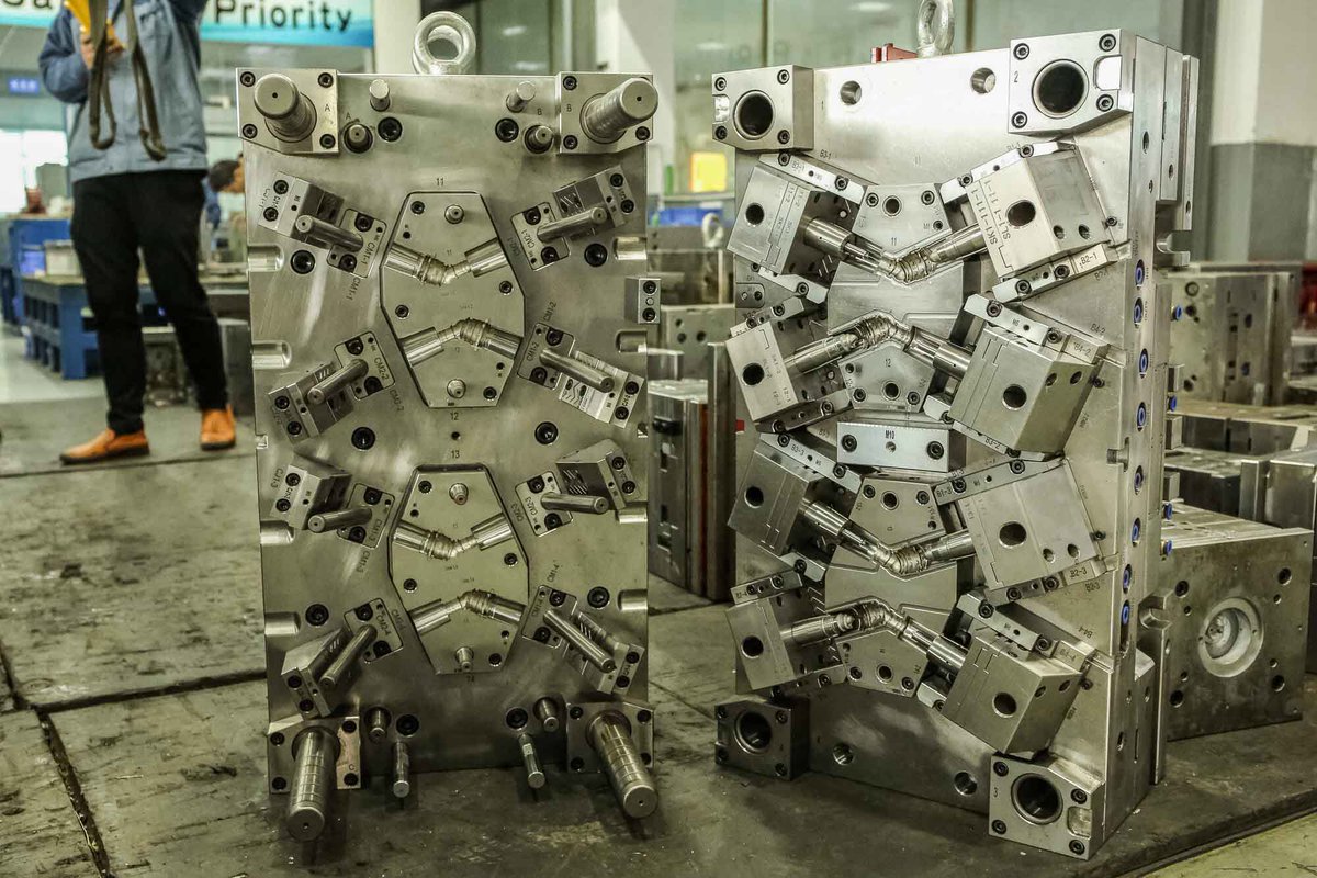Cathygao11's tweet image. 8 cavity mass production mold is ready to be exported to Turkey!👏🎉🤘🎉.
  
#injectionmold #massproduction #moldengineering #moulddesign #machining #custommold #moldindustry #plasticproductsmfg #plasticinjectionmolding #highprecious #plasticsolutions #industrialdesign #cad