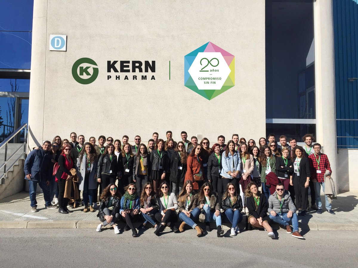 Kernpharma's tweet photo. Los 56 participantes de #AULAFIR19 visitan hoy nuestras instalaciones de #Terrassa para conocer in situ el proceso de fabricación de un medicamento. ¡Bienvenidos! 💊 https://t.co/tBVpspfwkt