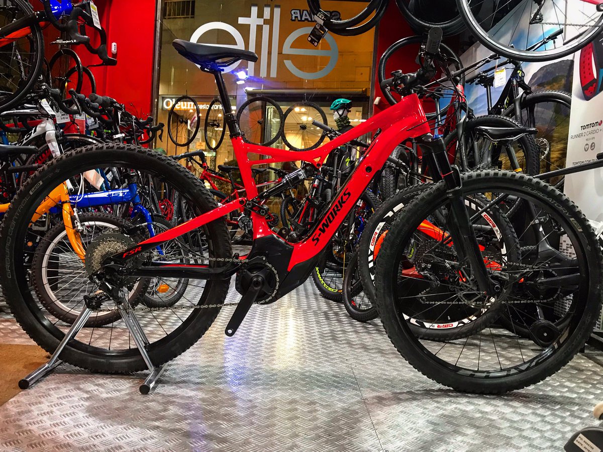 Bici Specialized Turbo Levo FSR 2018 talla L SEMINUEVA‼️

Grupo Sram GX 11V con plato de 32

Freno SRAM Guide

Tija Telescópica Rock Shox

#turbolevo #specialized #turbo #levo #sram #itsyouonlyfaster