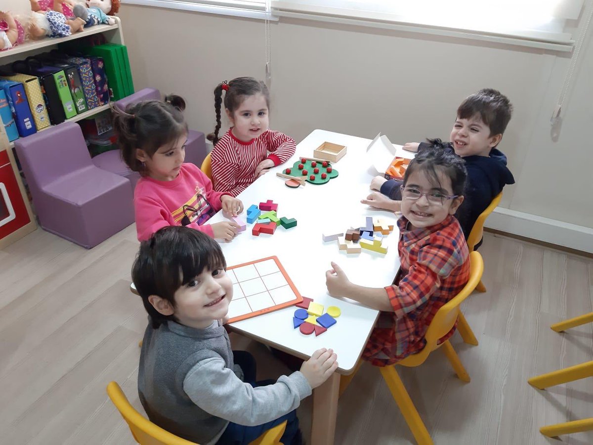 FatihSonKaleand's tweet image. #UğurBöcekleri zeka oyunlarını oynuyor 😊 @FatihilceMEM