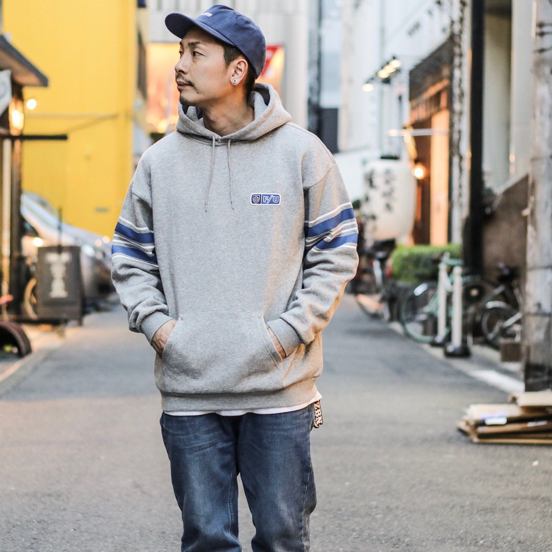 Feelin_osaka's tweet photo. 【BRIXTON X INDEPENDENT】F/U HOOD (HEATHER GREY) Mサイズ
https://t.co/NkTdrBIOHo
話題のコラボアイテムより両袖のラインが印象的なHOODIE。
胸にはコラボロゴのワッペン。
身幅にゆとりのあるざっくりとしたシルエットが◎
#brixton #independent #independenttrucks #friendlyunion #feelinosaka https://t.co/Uyt1qSm2q0