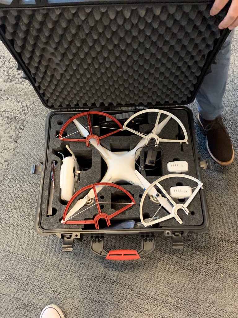 LevelThirty's tweet photo. The first Level 30 baby! #DroneNews #BleepBlopBloop https://t.co/uBVbeysq48