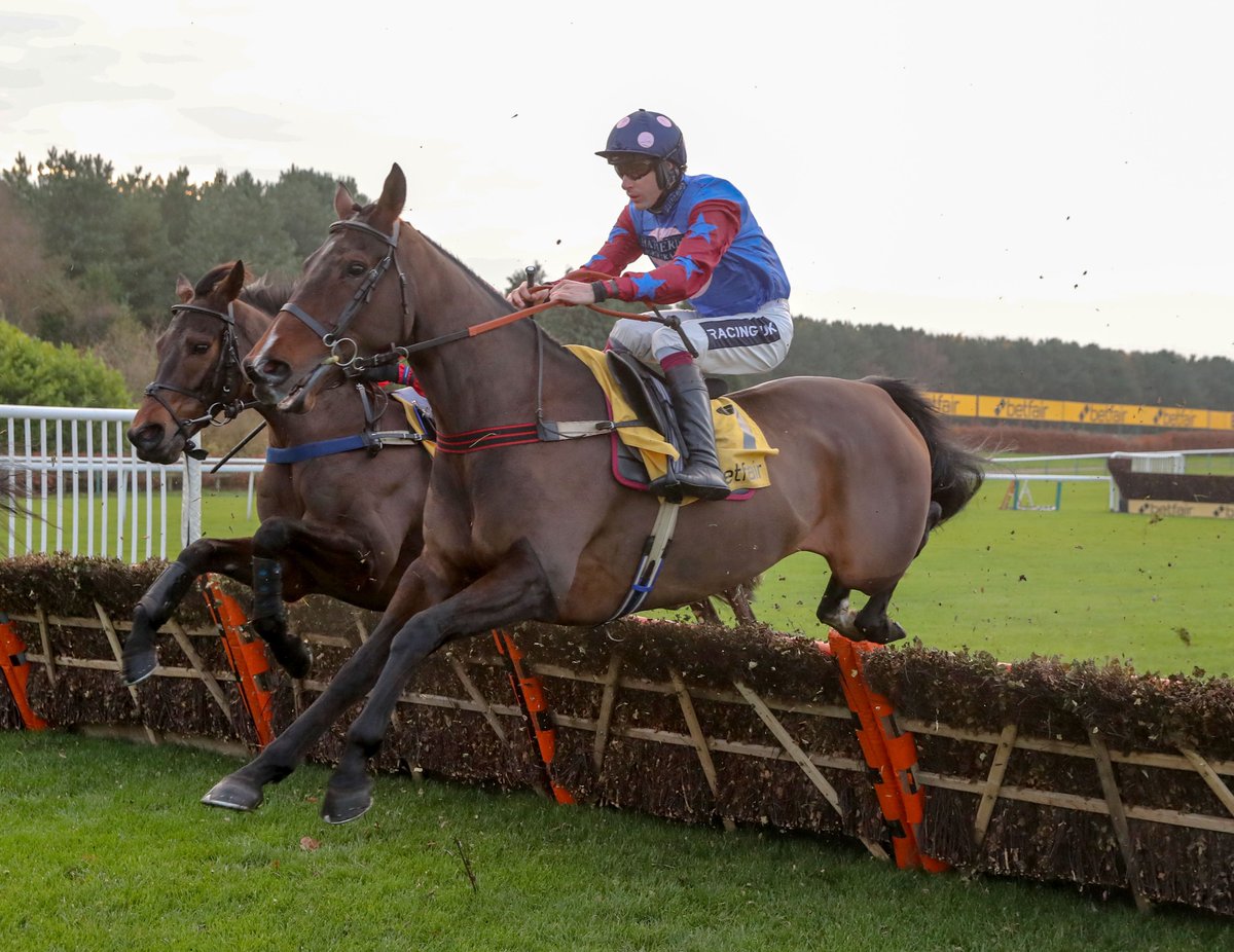 🚨 £20 FREE BET GIVEAWAY! 🚨

Who wins the Stayers' Hurdle?

👉 Follow us
👉 Retweet
👉 Comment your prediction

Good luck!

T&amp;Cs > lbrk.es/n81D30nK1xW