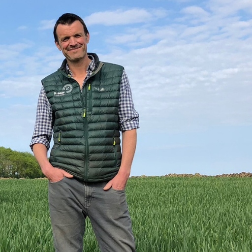 oxfordfarming's tweet image. *New podcast 🎙️* Arable farmer &amp;amp; #EmergingLeader @thelostbeaver talks to @RandRFarmingPod about growing for @weetabix and Silver Spoon, frustrations of stewardship schemes and a trip with @BASFcropUK. he rated better than his honeymoon! And much more… ofc.org.uk/OFCpodcast