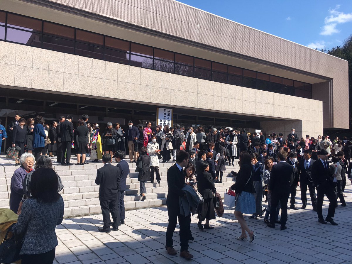 今日は卒業式です！卒業おめでとう㊗️